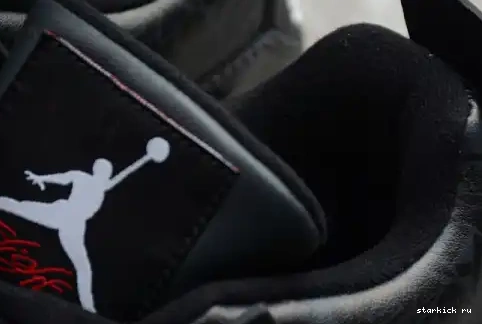 JORDAN AIR CI1184-001 RETRO BLACK CI1184-001 4 LASER 0606